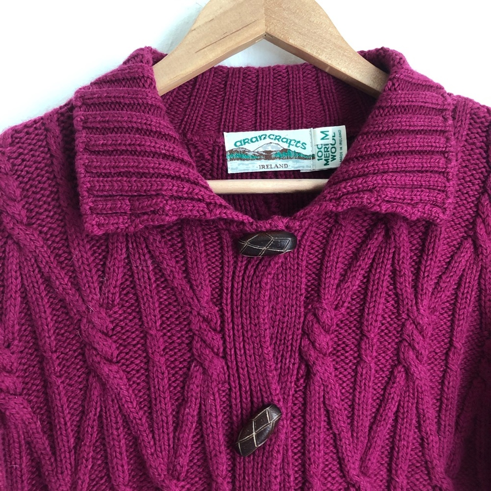Aran Crafts Medium Vintage Cable Knit Fisherman Merino Wool Chunky Wine Cardigan - Picture 4 of 9